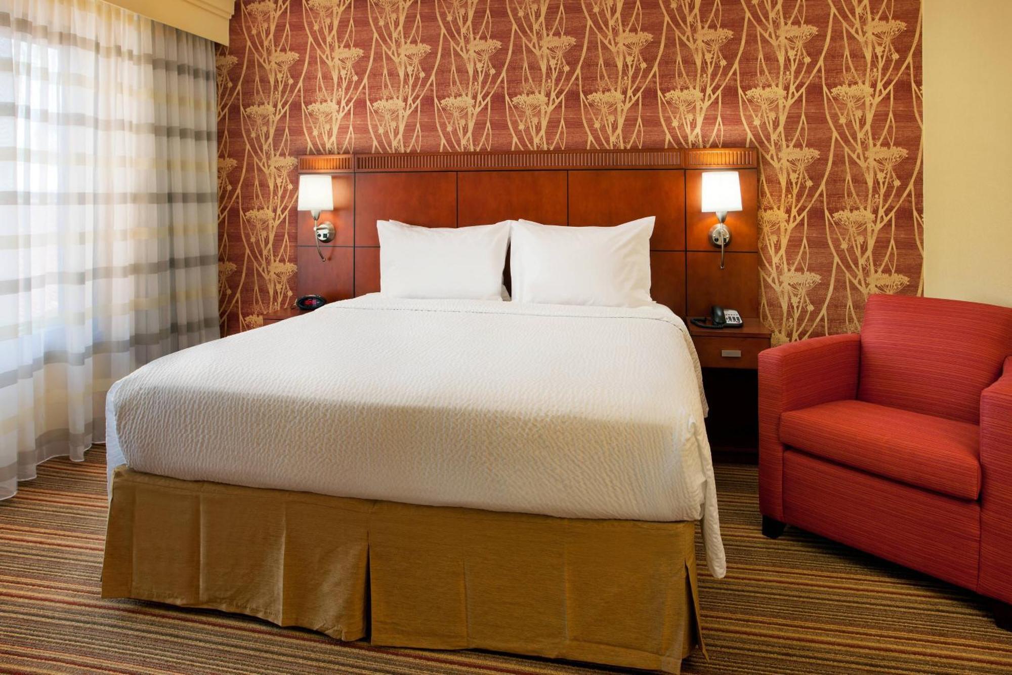 Courtyard By Marriott San Diego Sorrento Valley Екстериор снимка