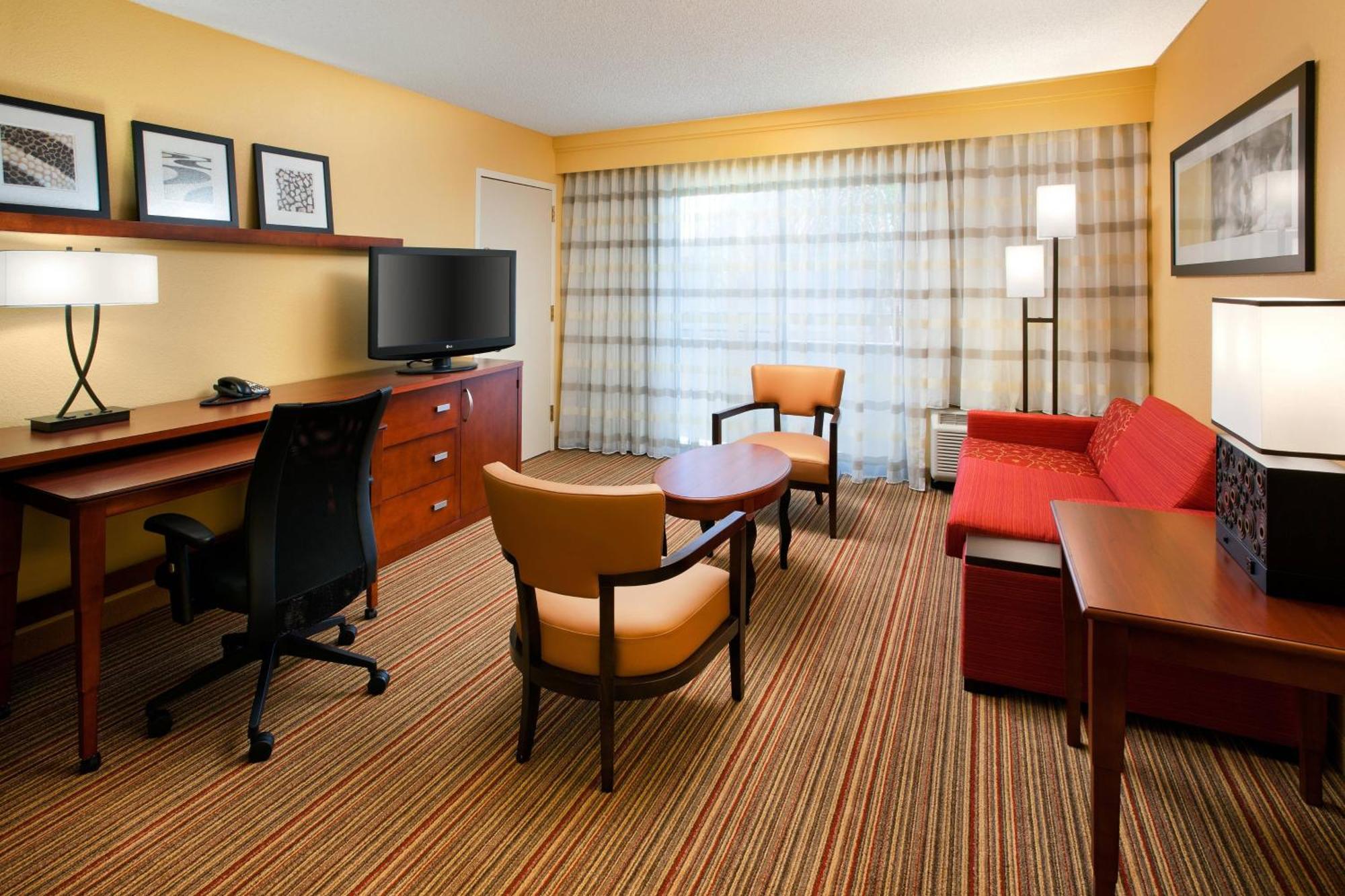 Courtyard By Marriott San Diego Sorrento Valley Екстериор снимка