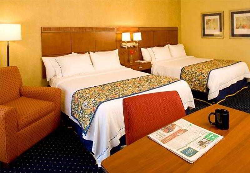 Courtyard By Marriott San Diego Sorrento Valley Стая снимка
