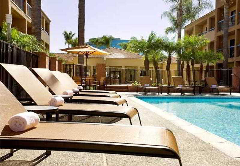Courtyard By Marriott San Diego Sorrento Valley Екстериор снимка